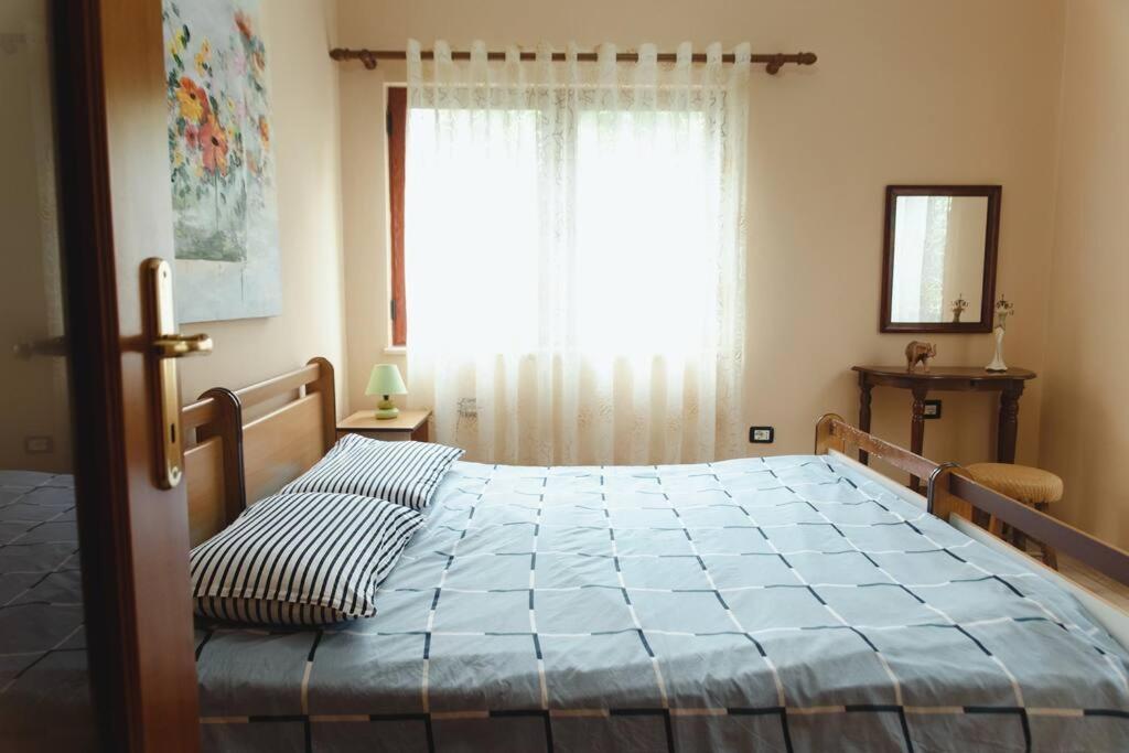 Rare Durres Apartment With Private Parking & Garden Екстериор снимка